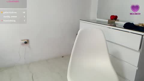 sofia vene  online show from November 29, 2:10 pm