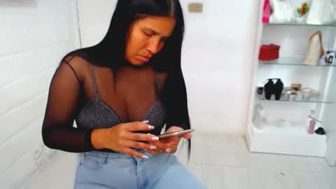 sofia vene  online show from October 12, 12:07 pm