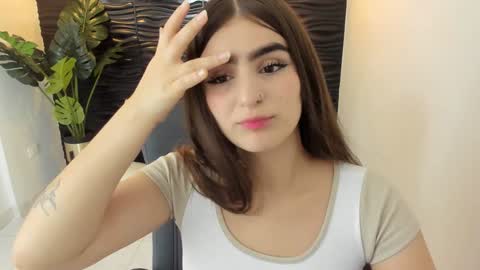 Skarlett online show from February 8, 1:01 pm