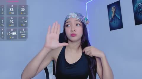 sofia_arango1107 online show from September 21, 7:01 pm