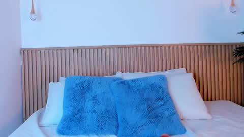 Sofi online show from September 17, 12:52 am