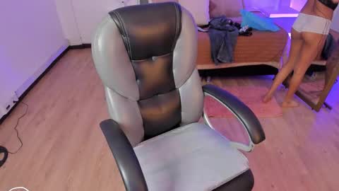 sofia_collen_ online show from November 8, 9:31 pm