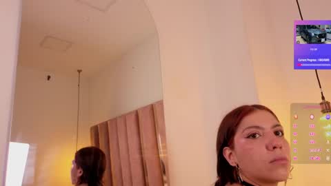 sofia_foxx1 online show from April 28, 11:58 am