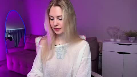 Sofia online show from April 19, 4:01 am