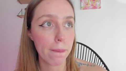     online show from December 31, 2:40 am