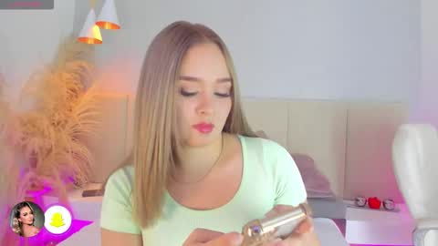 SOFIA PAMELA online show from December 15, 7:19 pm