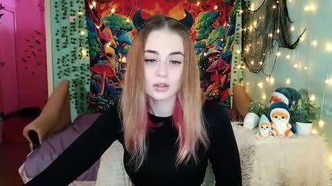sofia_rosemary online show from December 19, 11:35 am