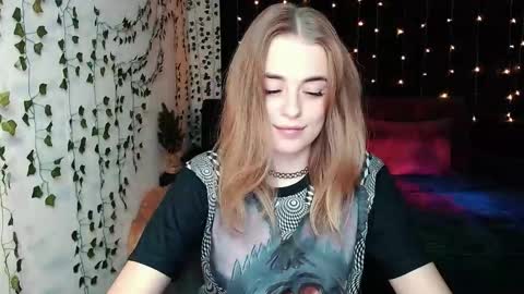 sofia_rosemary online show from October 17, 1:47 pm