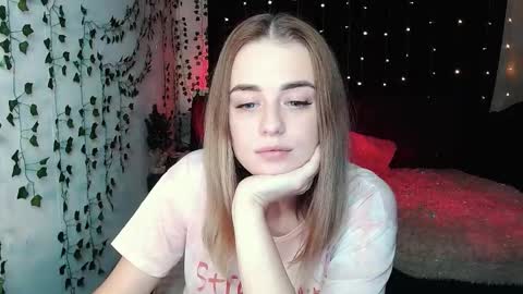 sofia_rosemary online show from October 4, 12:55 pm
