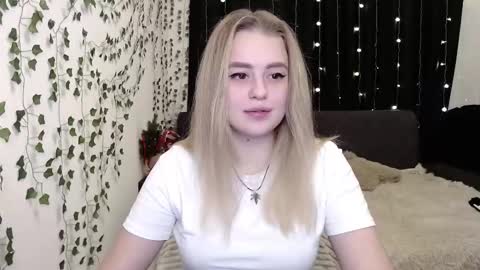 sofia_rosemary online show from January 5, 12:31 pm