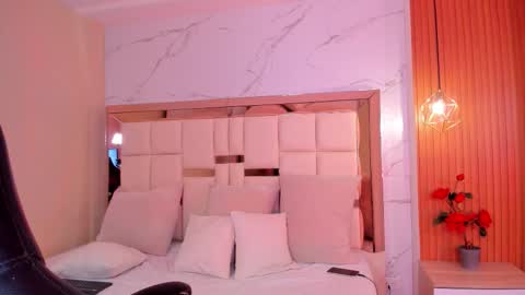 Sofia  online show from September 29, 12:05 am