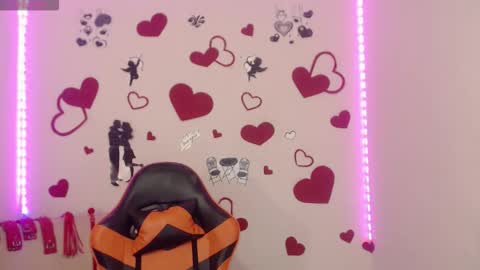 sofiacurvy45 online show from September 25, 10:40 pm