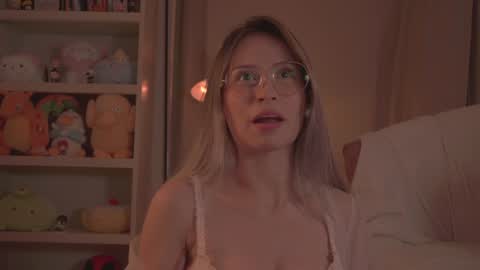 Sofi  online show from January 29, 11:14 pm