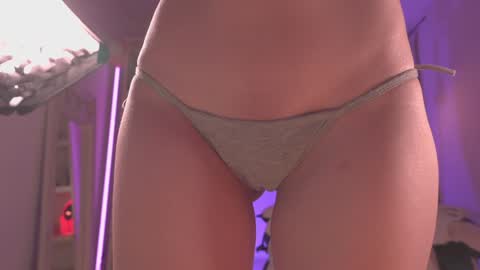 Sofi  online show from September 25, 9:56 pm