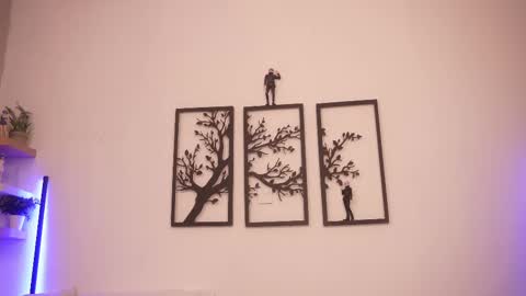 Sofi Crush online show from March 7, 9:59 pm