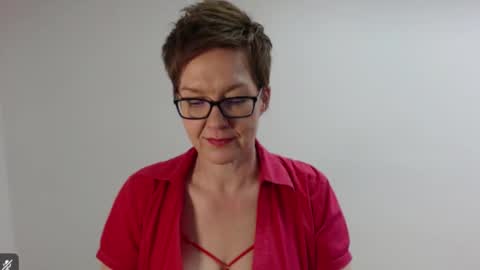 Sofie Velvet online show from March 10, 7:45 am