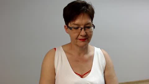 Sofie Velvet online show from January 9, 4:49 pm