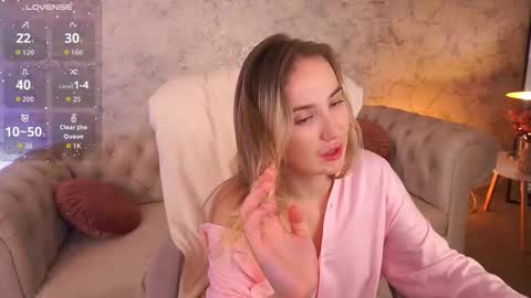 Sofie online show from October 3, 5:12 am