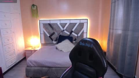 sofii_cute01 online show from March 6, 2:08 pm