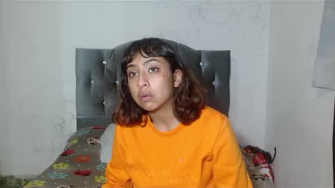 sofiia_cutte_ online show from December 3, 3:40 am