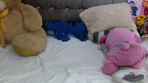 sofia Dreams online show from September 16, 1:57 am