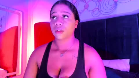 sofiifox online show from April 17, 2:35 am