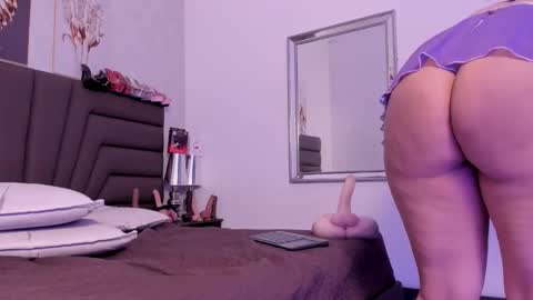      online show from November 27, 12:19 pm