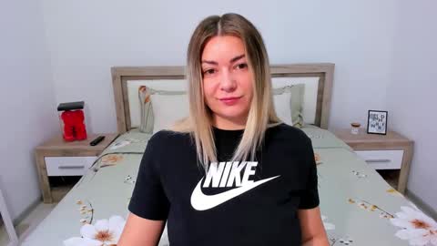 Softpleasurex online show from December 10, 7:58 am