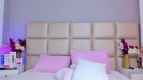   online show from November 18, 6:47 am