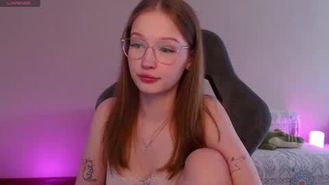 Jennifer Jenny Jen online show from April 2, 10:35 am