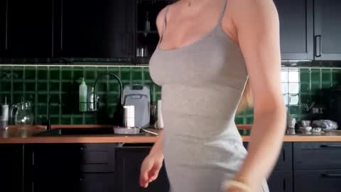 Bella online show from February 9, 4:37 am