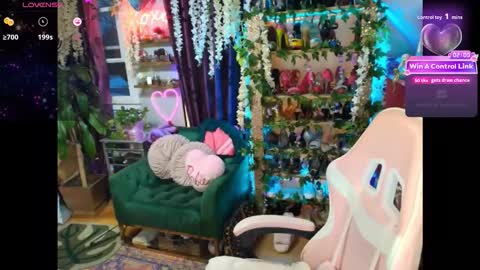 solesticia online show from December 20, 10:03 pm