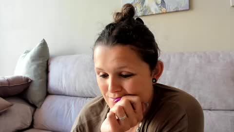 SomeonesDay online show from April 6, 1:12 pm