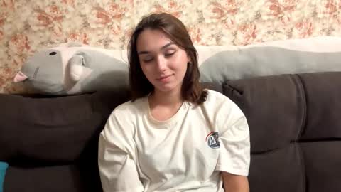 Hello My name is Jane  im new model here and little but shy but curious. online show from October 19, 3:14 pm