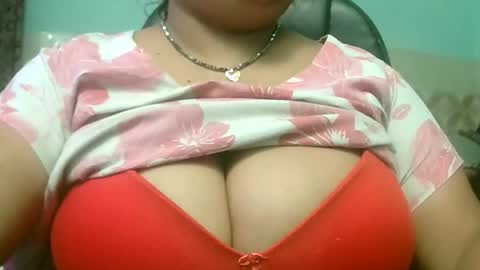 soni88888 online show from October 4, 8:31 am