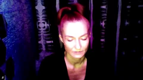 Sonia online show from December 4, 3:24 pm