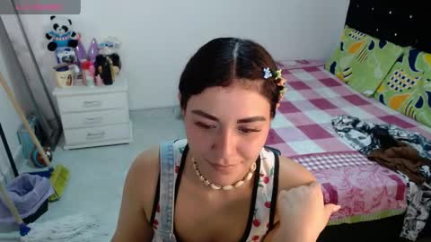 sonialatin69 online show from June 3, 3:28 pm