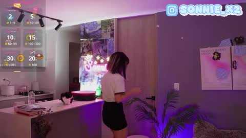 Sonnie online show from September 27, 1:29 pm