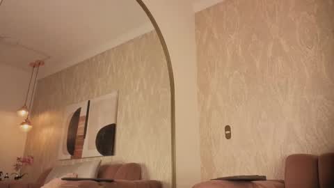 Sophi online show from February 28, 8:30 pm