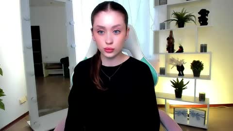 sophi__rayys online show from April 30, 7:57 am