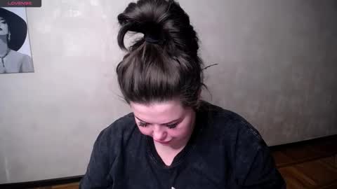 sophia__olsen online show from September 23, 6:11 am