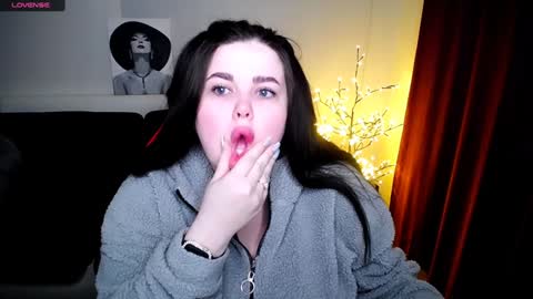sophia__olsen online show from February 1, 6:21 am