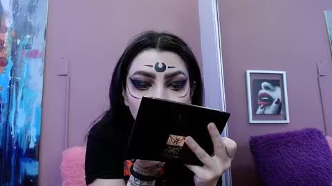 sophia hottie online show from February 12, 2:00 pm