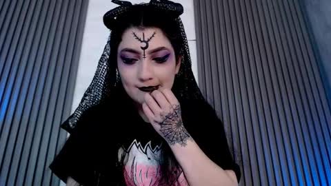 sophia hottie online show from September 17, 5:00 pm