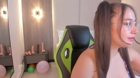 S O P H I A online show from November 22, 8:22 pm