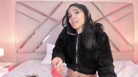 Sophia Paris online show from April 4, 2:54 am