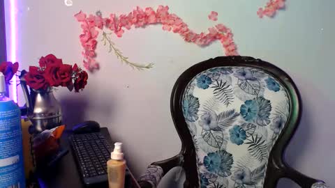 sophia online show from October 25, 11:11 pm