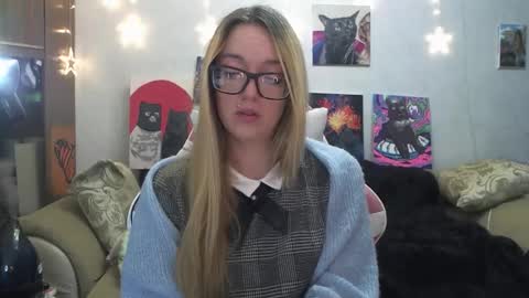 SophiaSonata online show from October 4, 9:41 pm