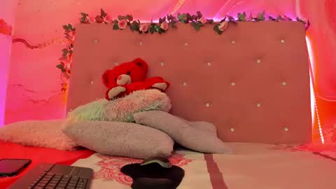 Sarah  online show from February 15, 2:47 am