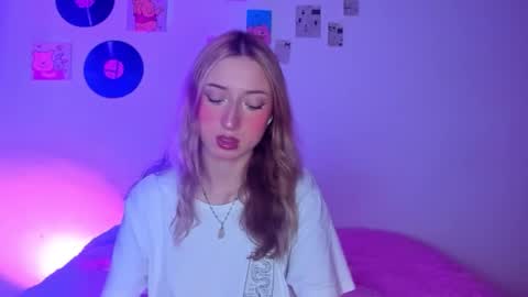 Sophie online show from February 23, 5:41 am